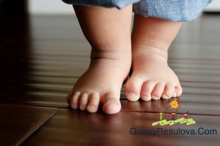 Uşaqlarda ayaqda ağrı hansı səbəblərdən görülə bilər?